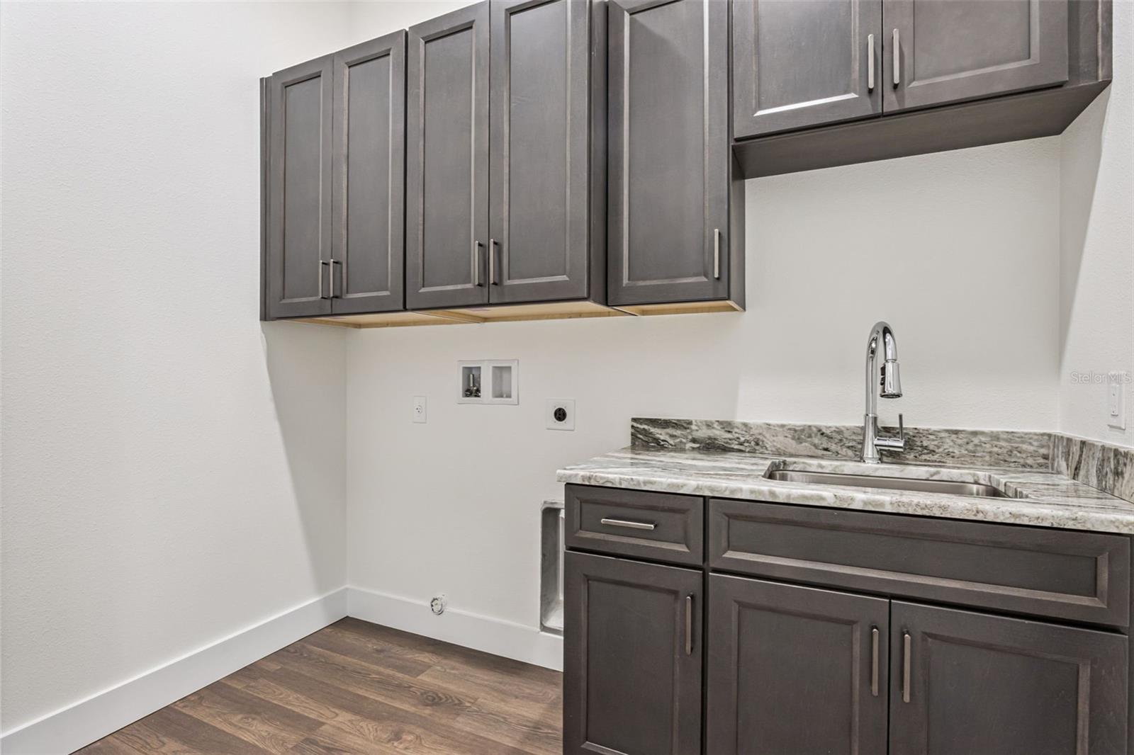 Image 41 of 82 For 17540 Third Street