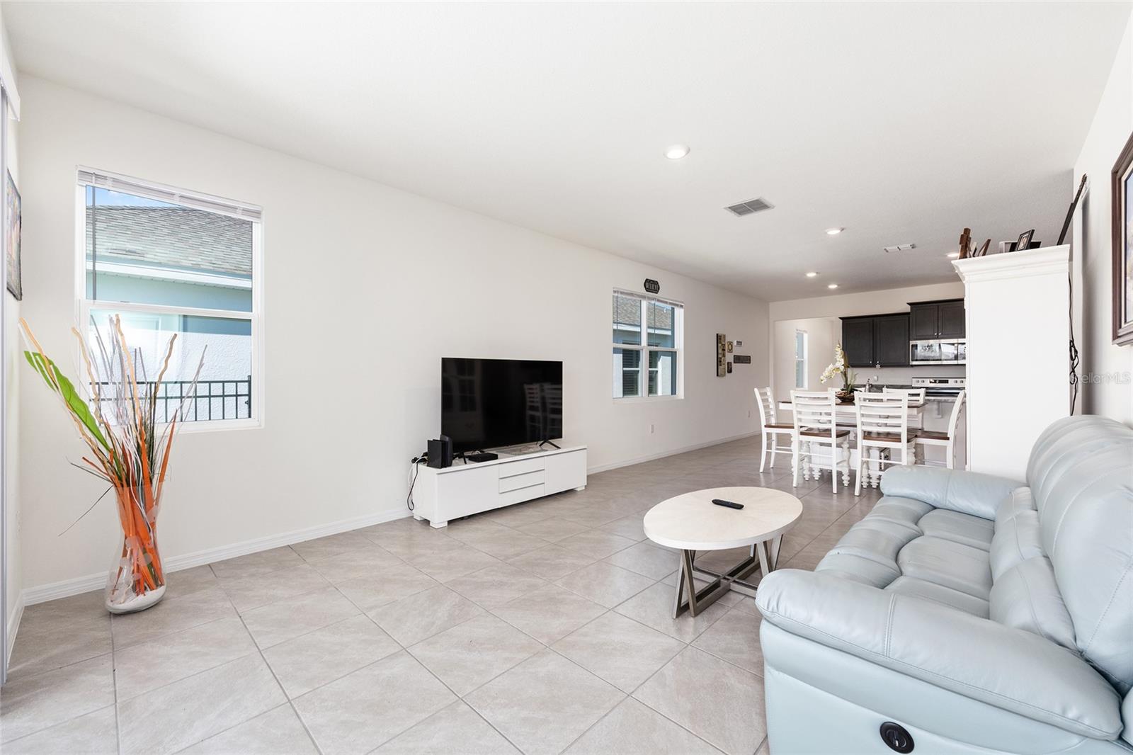 Image 18 of 46 For 8004 Penrose Place