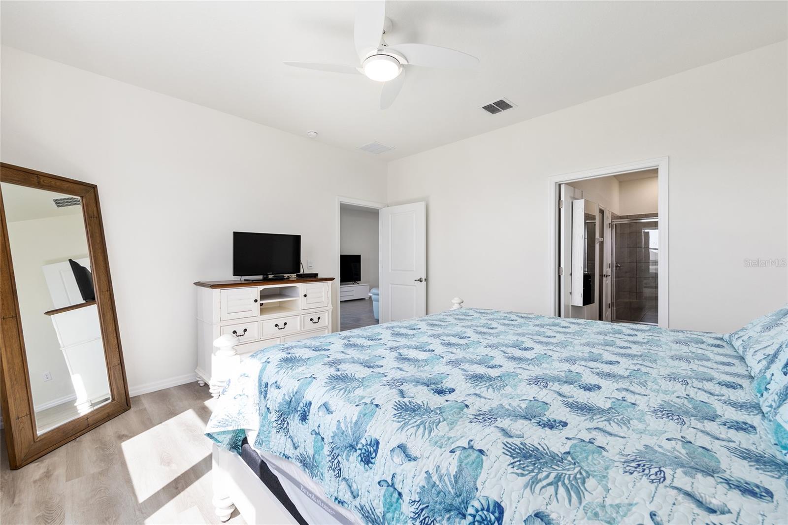 Image 22 of 46 For 8004 Penrose Place