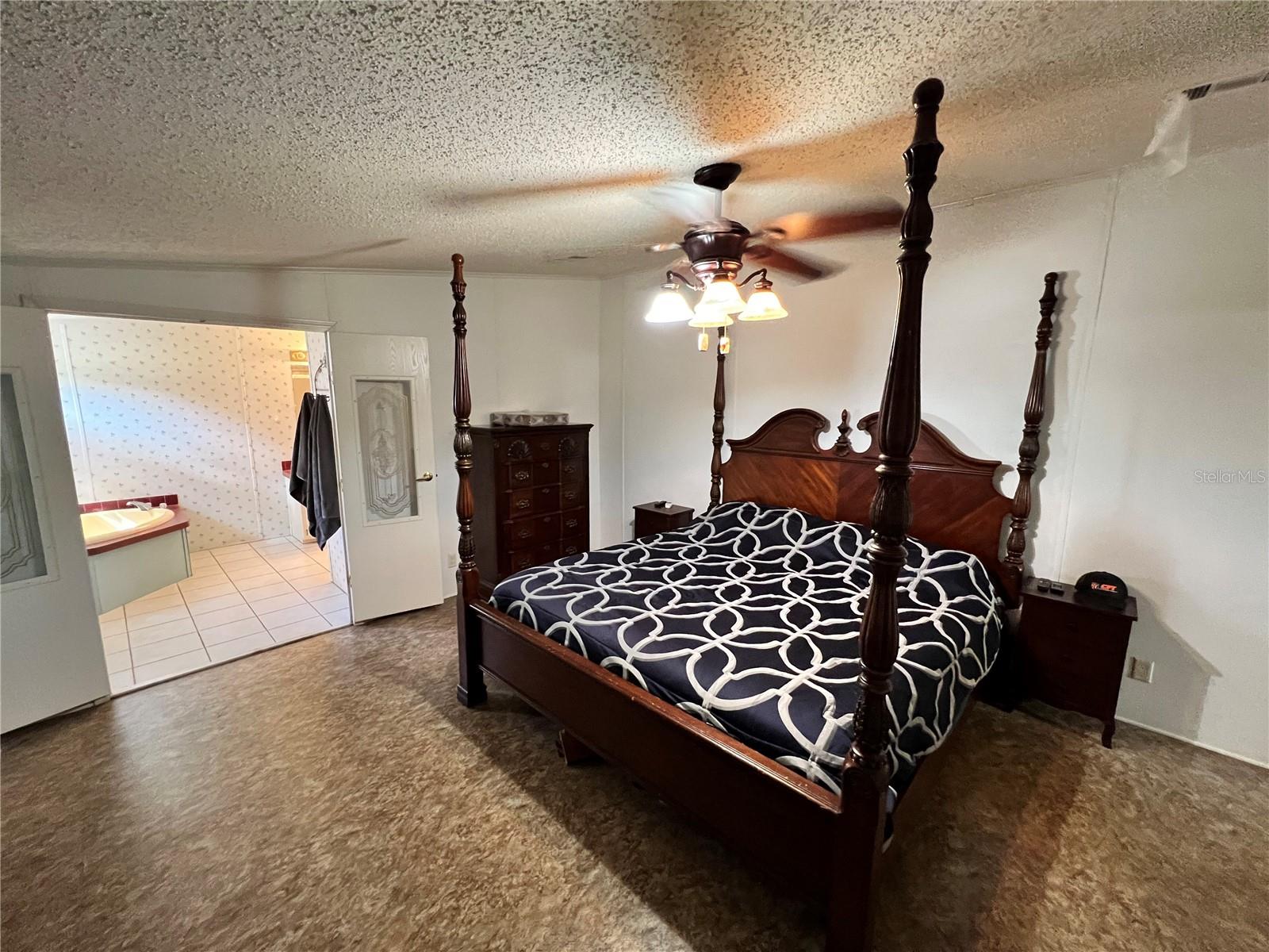 Image 33 of 38 For 4254 Meadow Street