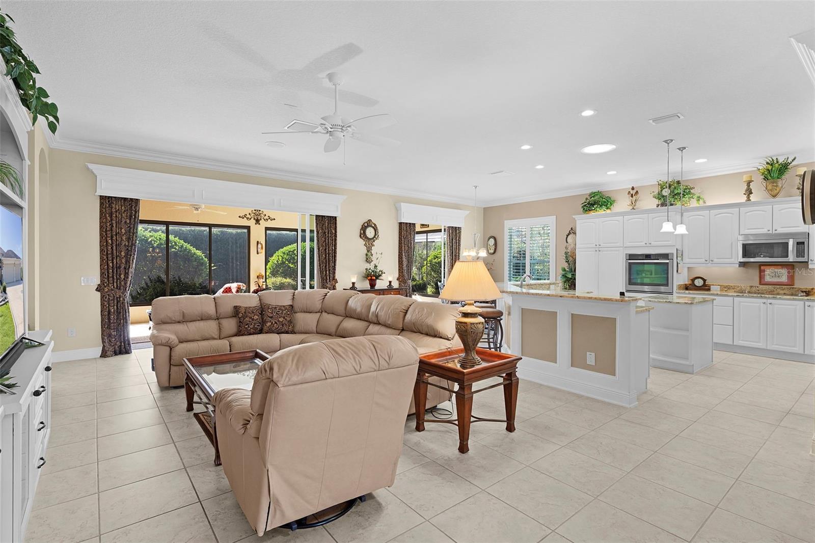 Image 17 of 69 For 2259 Isleworth Circle