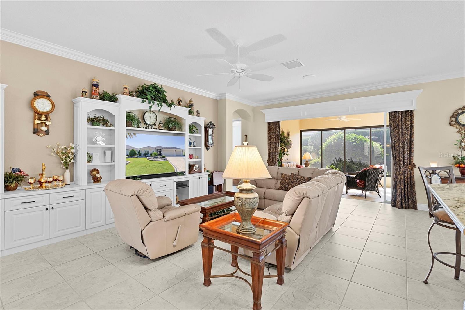 Image 18 of 69 For 2259 Isleworth Circle