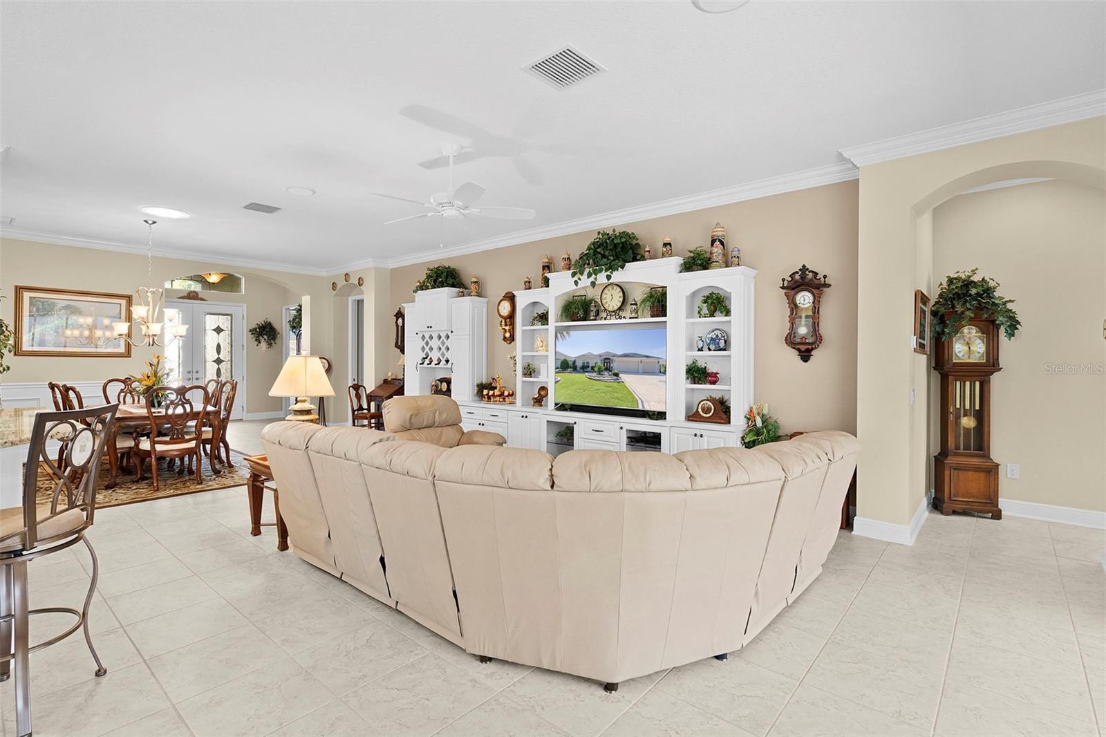 Image 21 of 69 For 2259 Isleworth Circle
