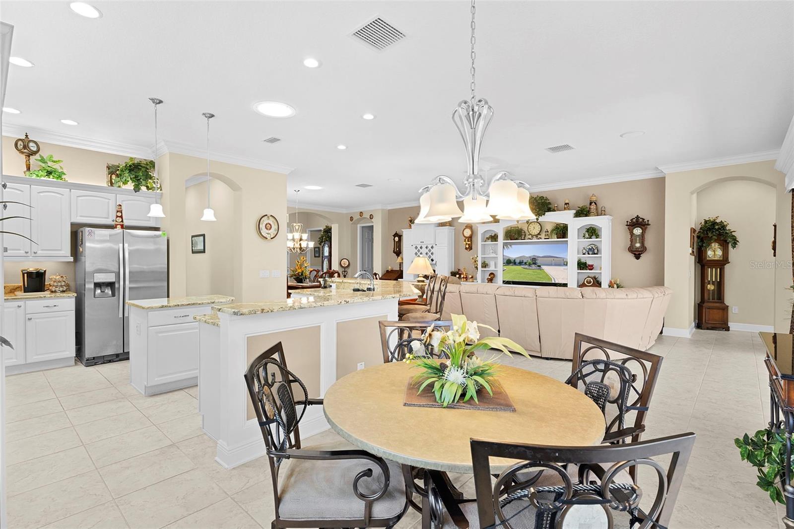Image 28 of 69 For 2259 Isleworth Circle