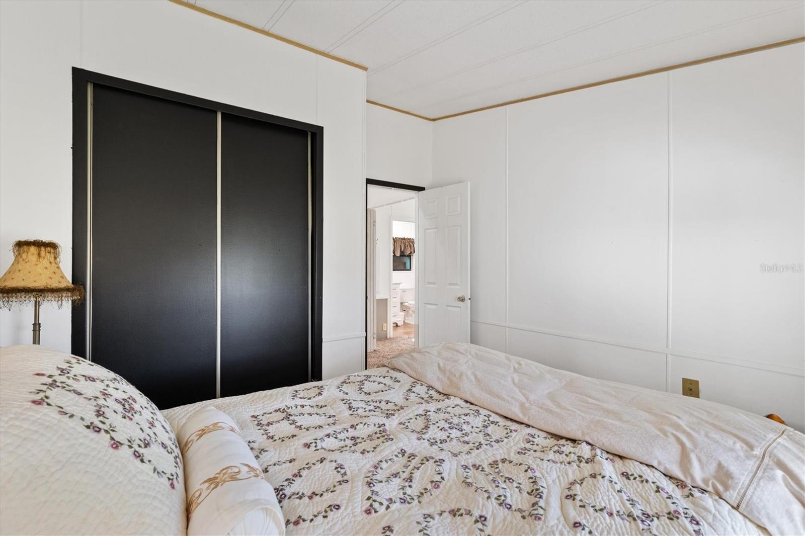 Image 17 of 23 For 732 Royal Palm Avenue