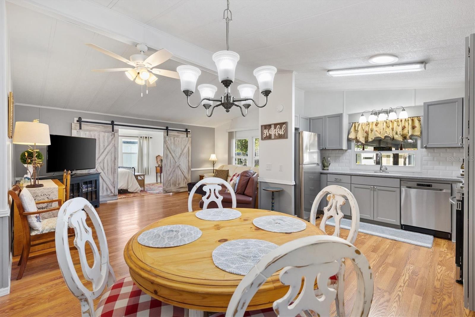 Image 2 of 23 For 732 Royal Palm Avenue