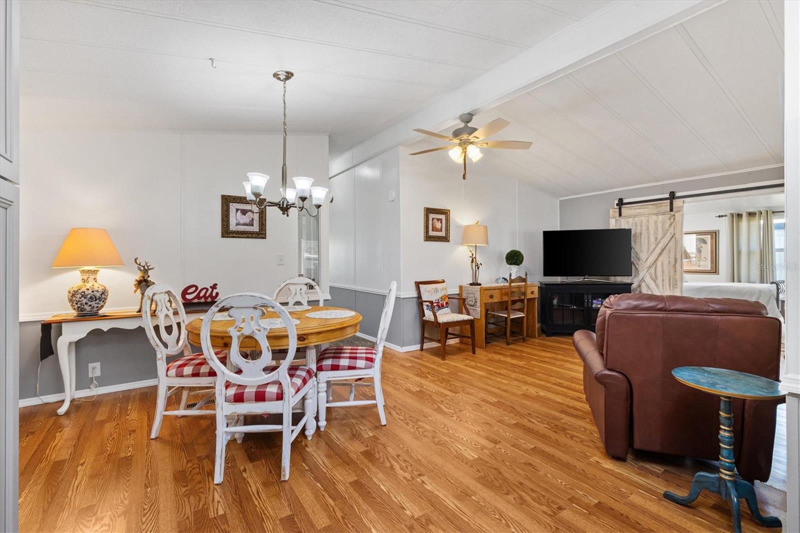 Image 5 of 23 For 732 Royal Palm Avenue