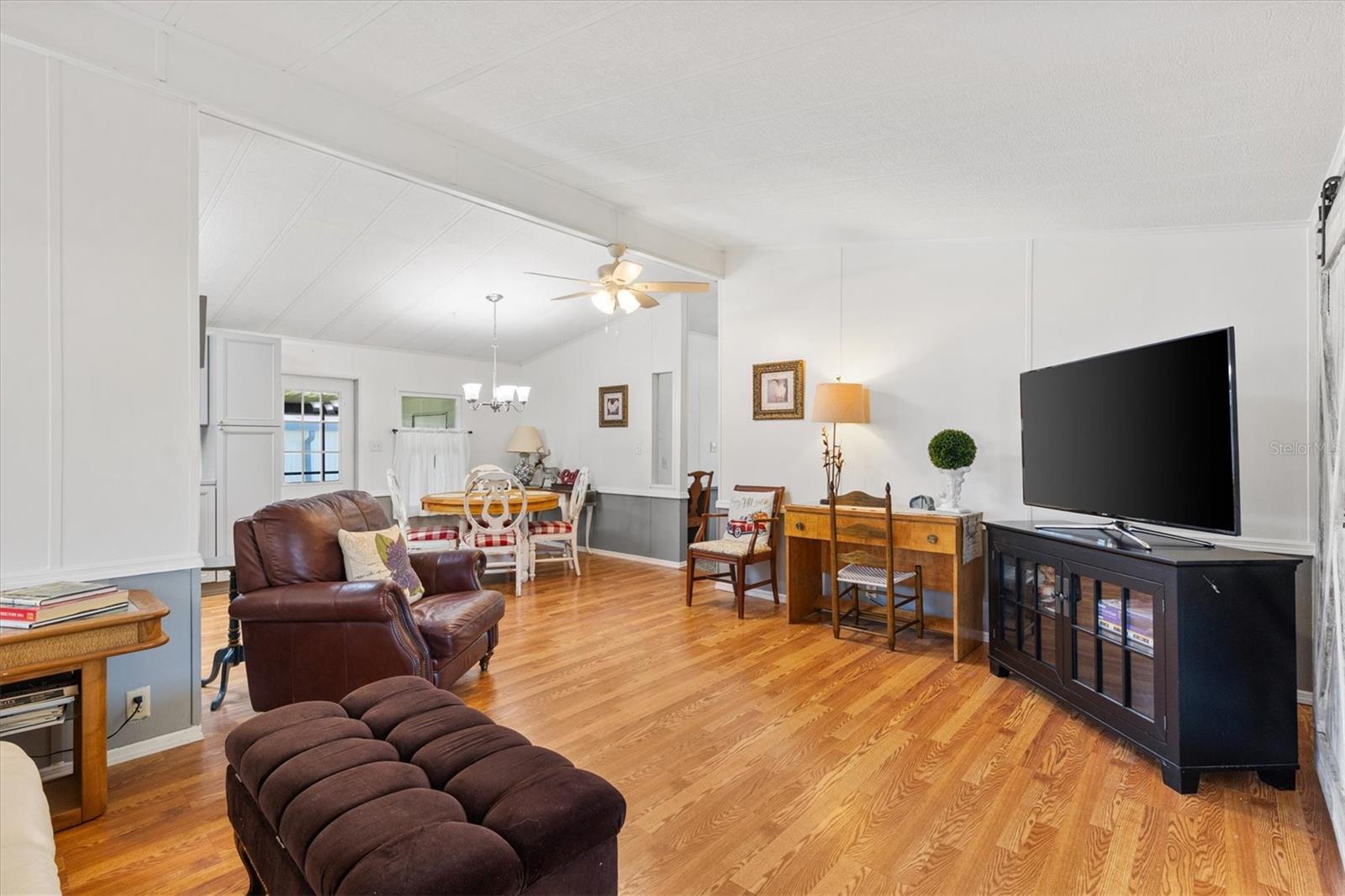 Image 7 of 23 For 732 Royal Palm Avenue