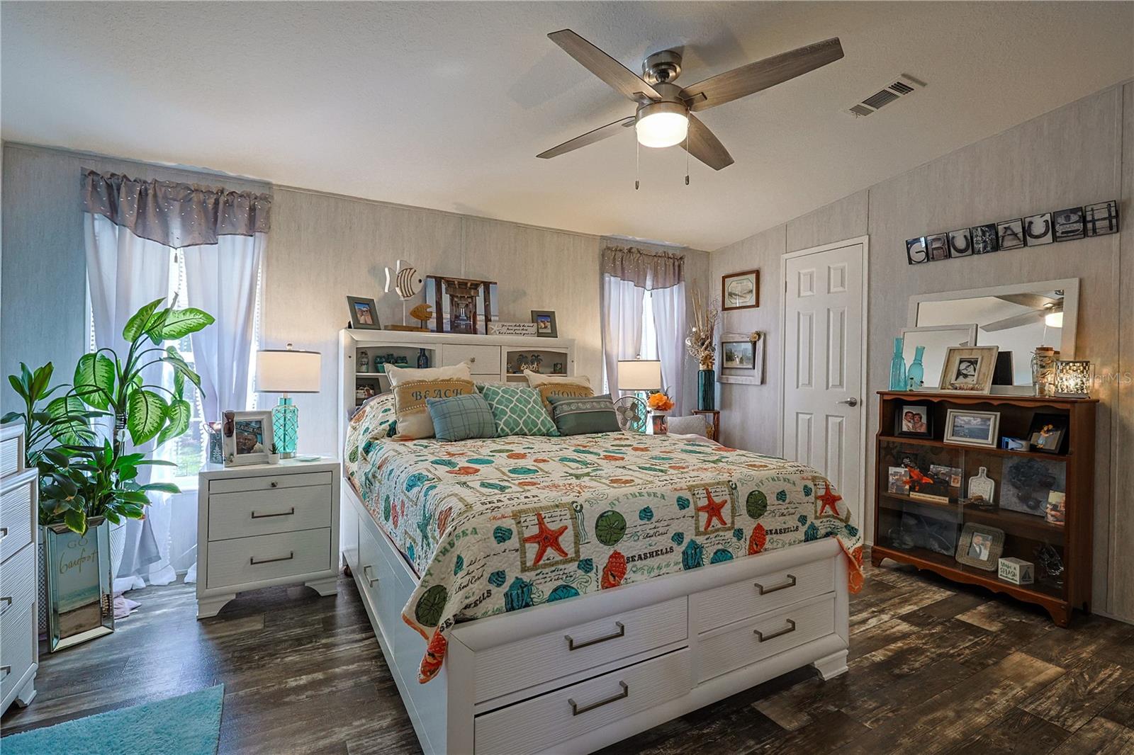 Image 13 of 36 For 13155 95th Street