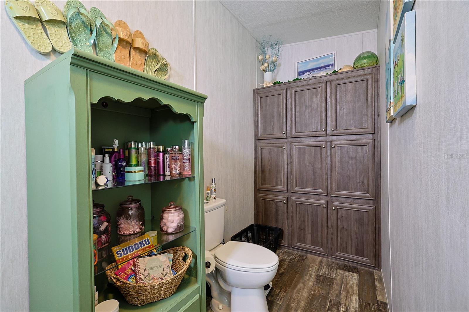 Image 17 of 36 For 13155 95th Street