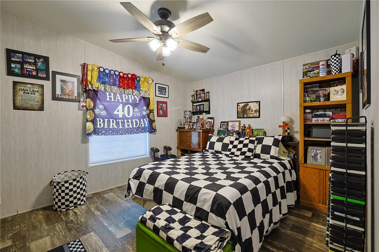 Image 21 of 36 For 13155 95th Street