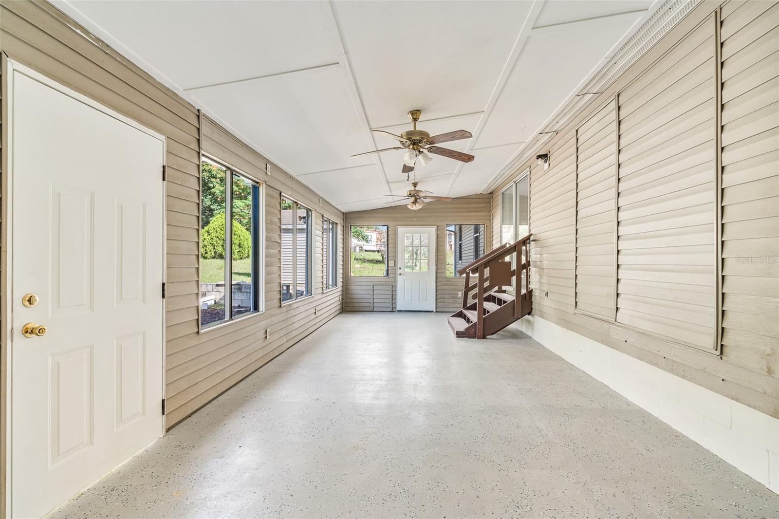 Image 29 of 40 For 207 10th Street