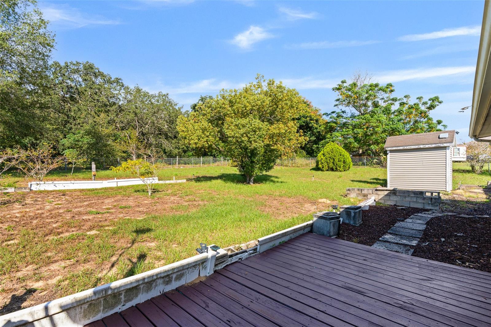 Image 33 of 40 For 207 10th Street