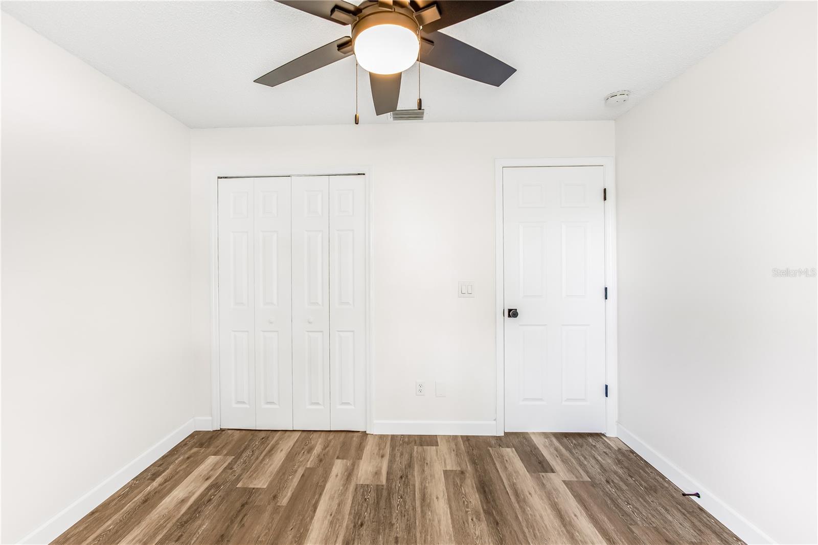 Image 10 of 24 For 5001 Pine Needle Drive