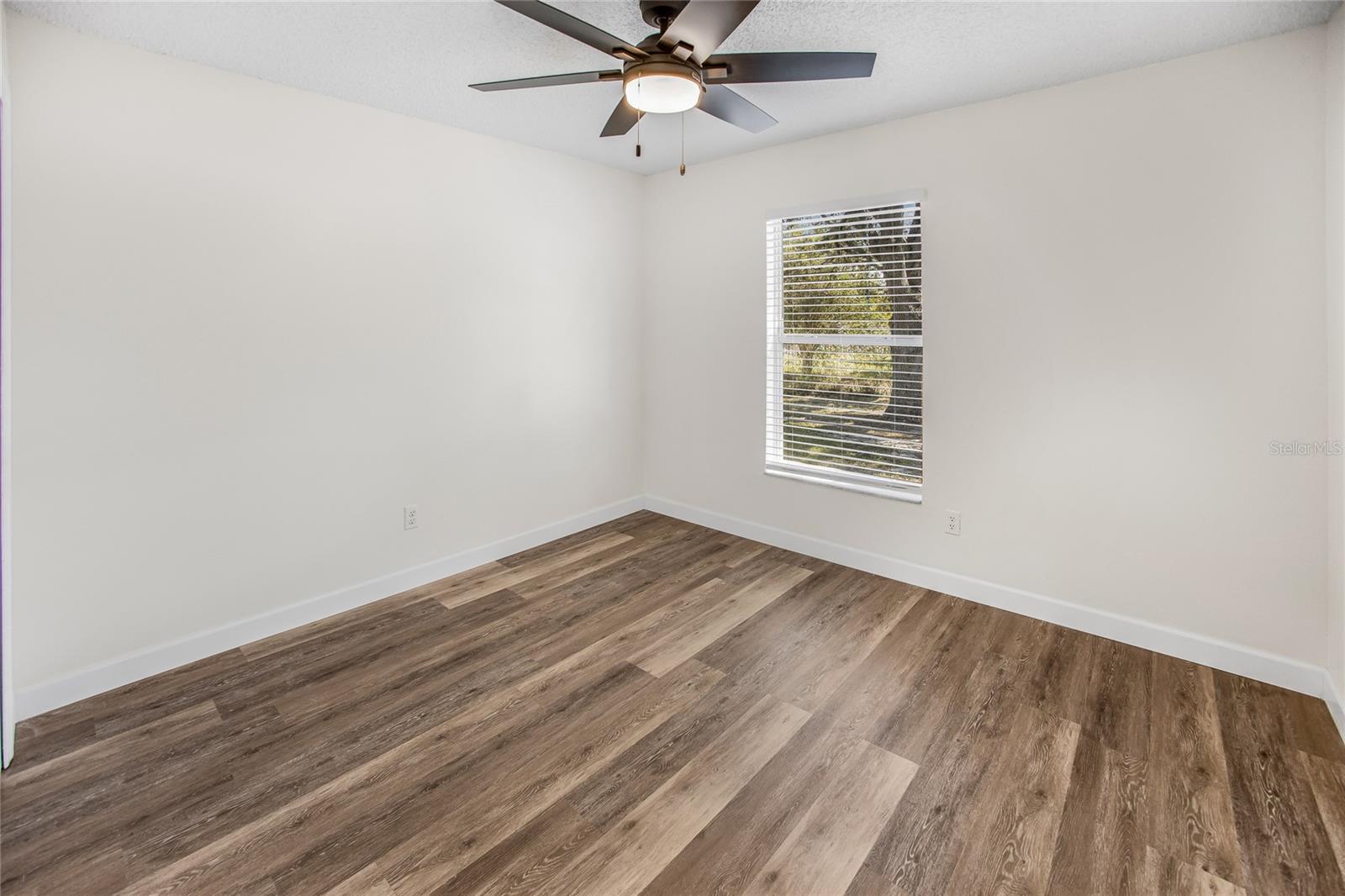 Image 13 of 24 For 5001 Pine Needle Drive