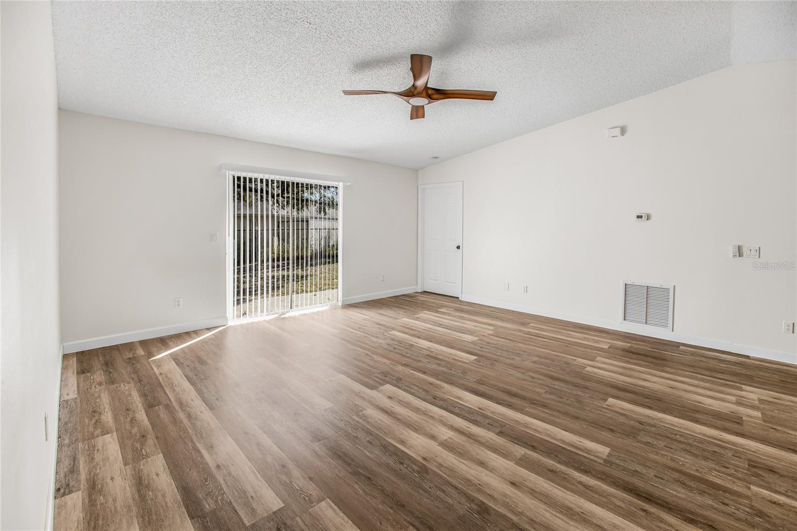 Image 6 of 24 For 5001 Pine Needle Drive