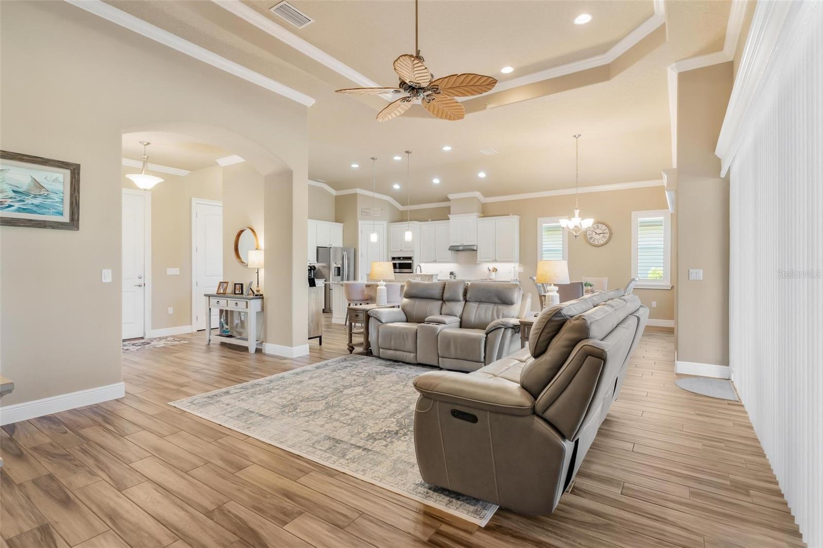 Image 11 of 52 For 39517 Hillrise Lane