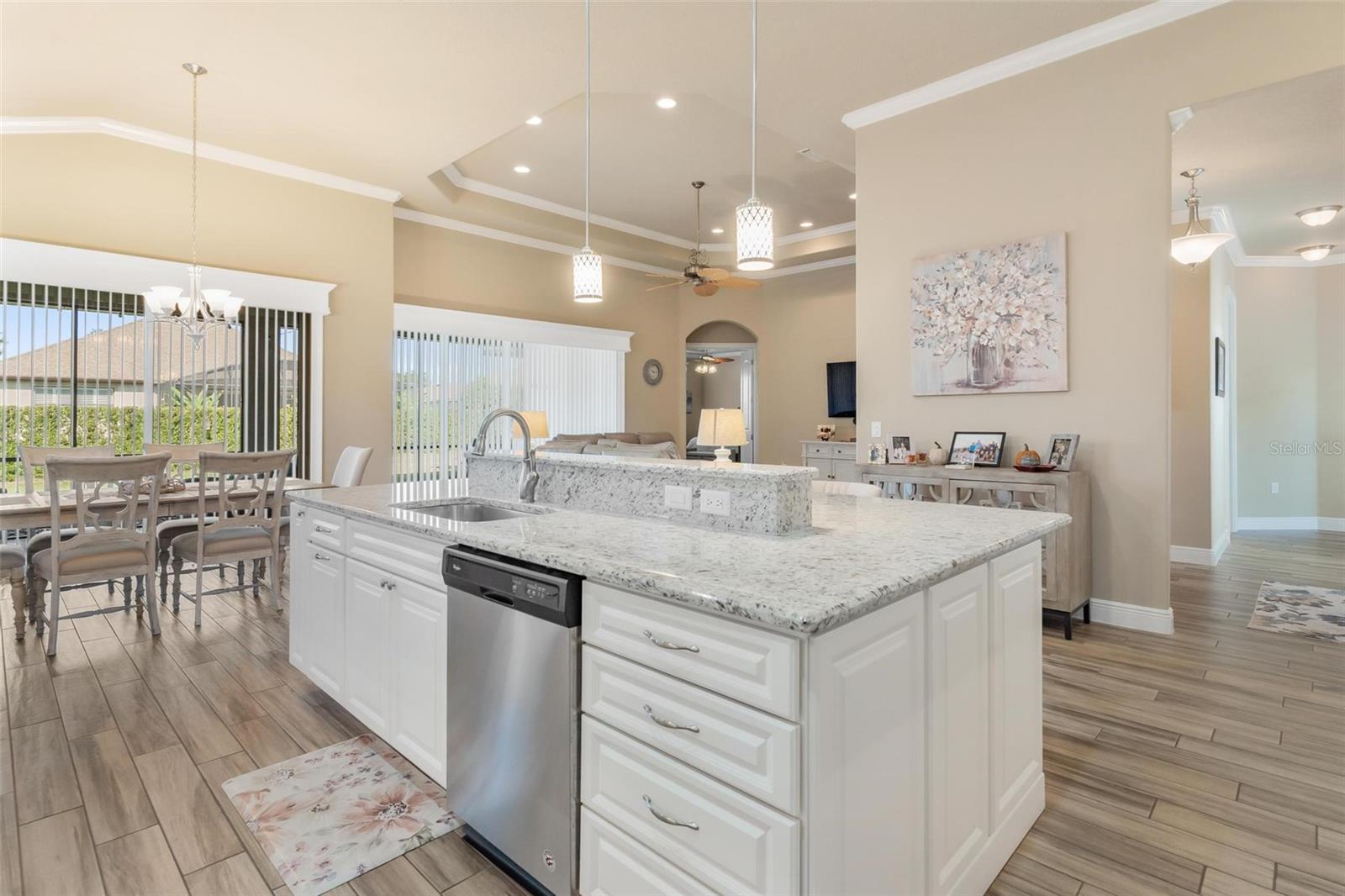 Image 14 of 52 For 39517 Hillrise Lane