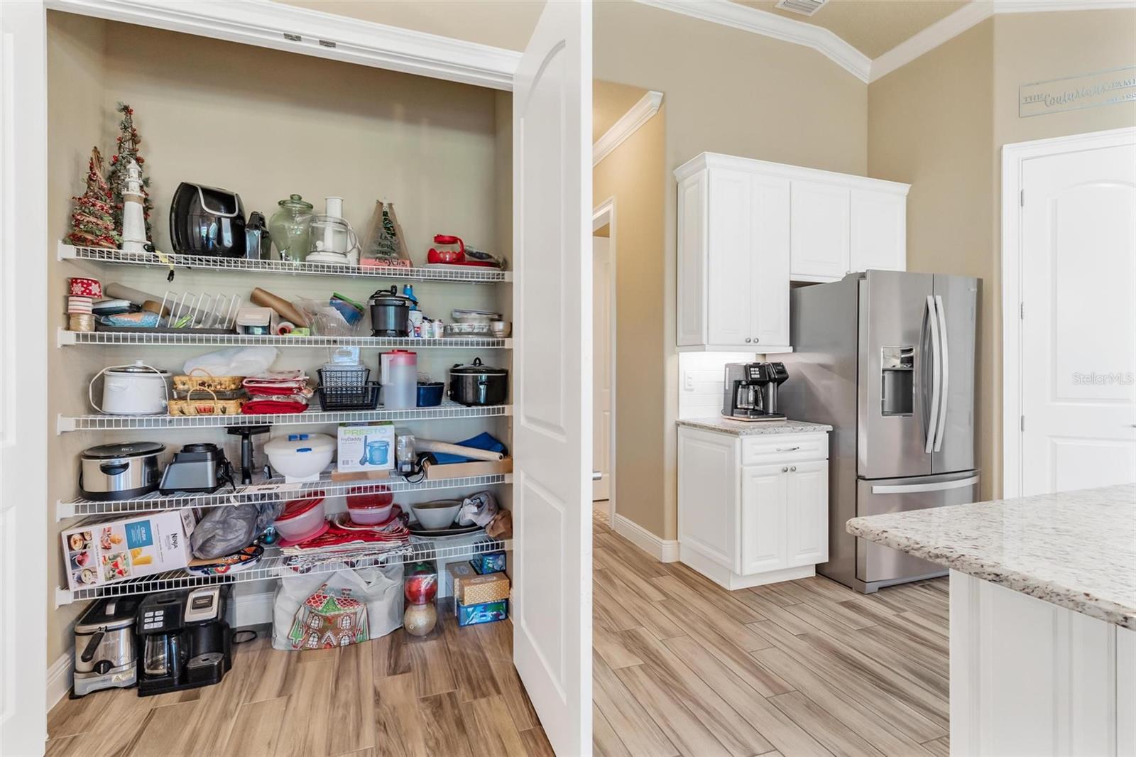 Image 19 of 52 For 39517 Hillrise Lane