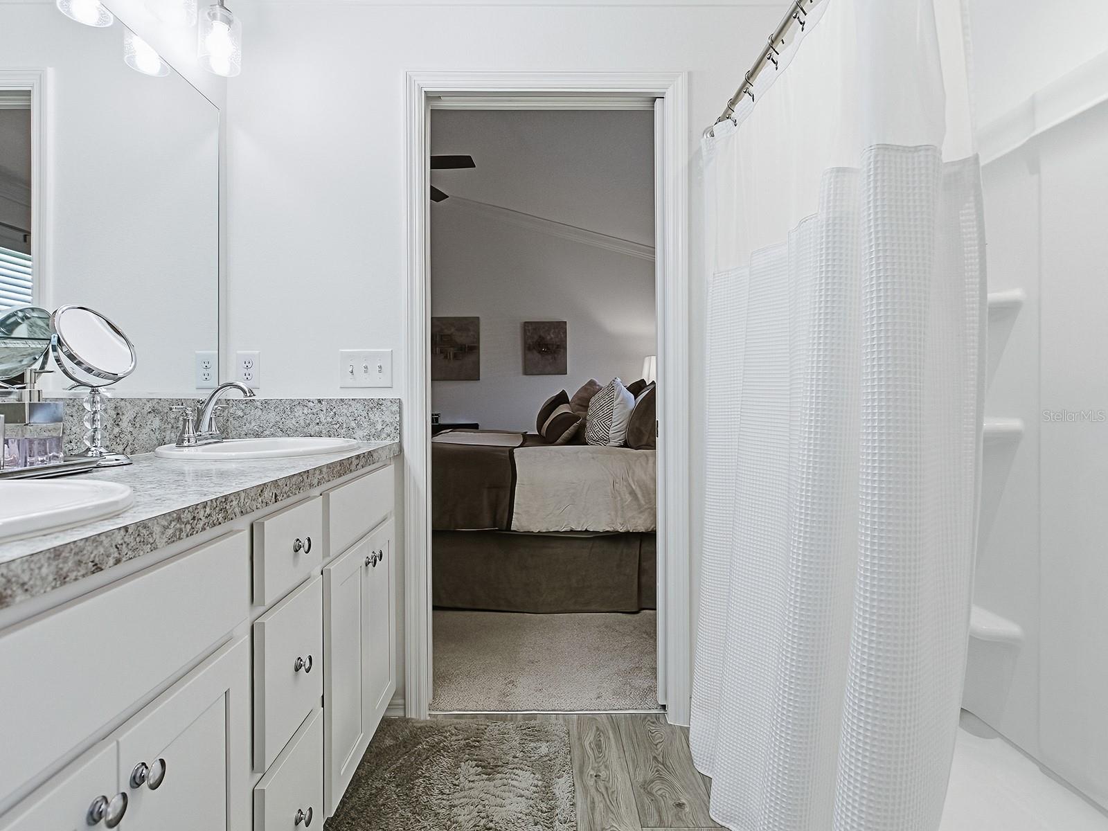 Image 19 of 35 For 4280 Gale Lane