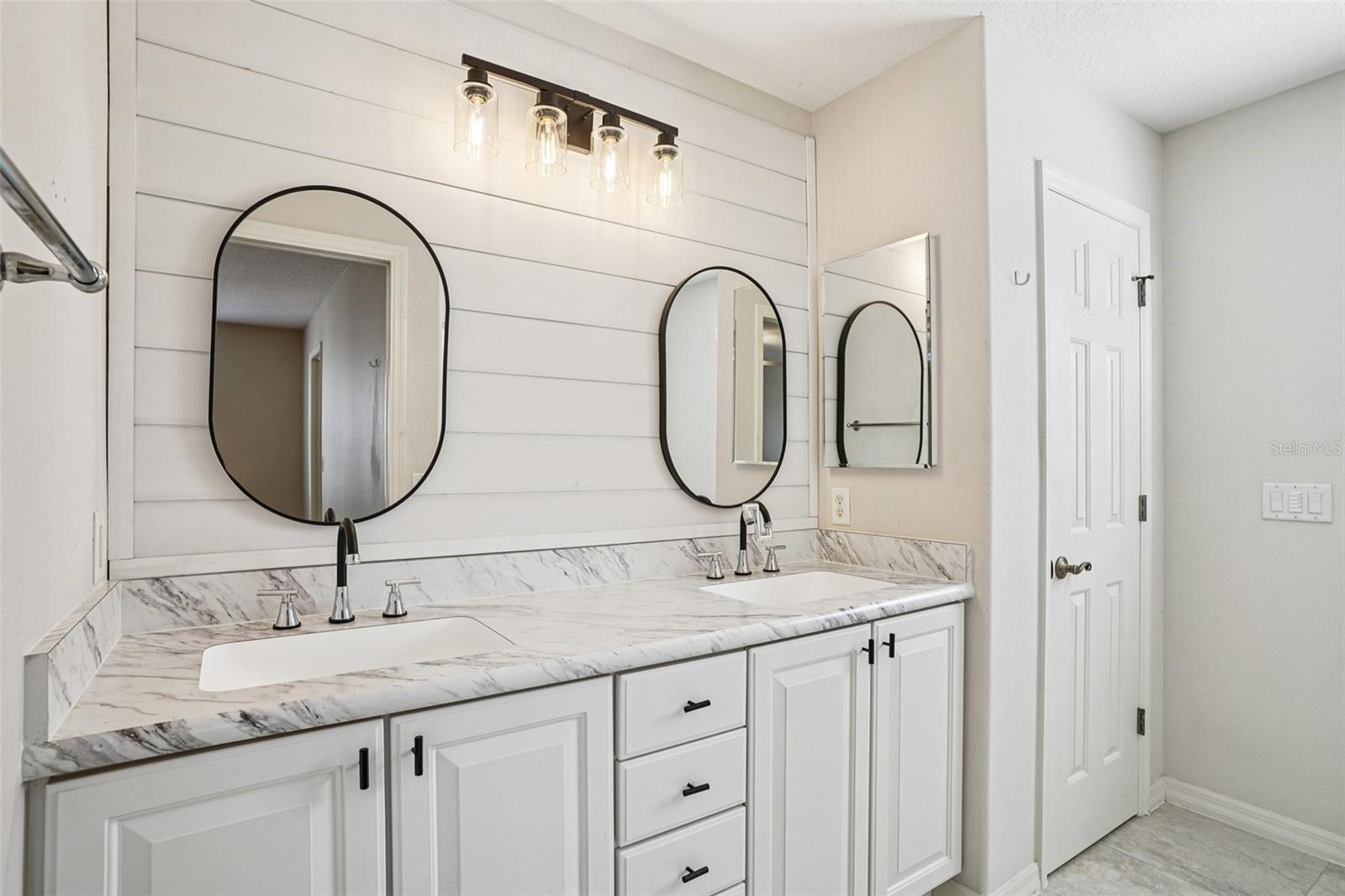 Image 19 of 54 For 1542 Wyatt Avenue