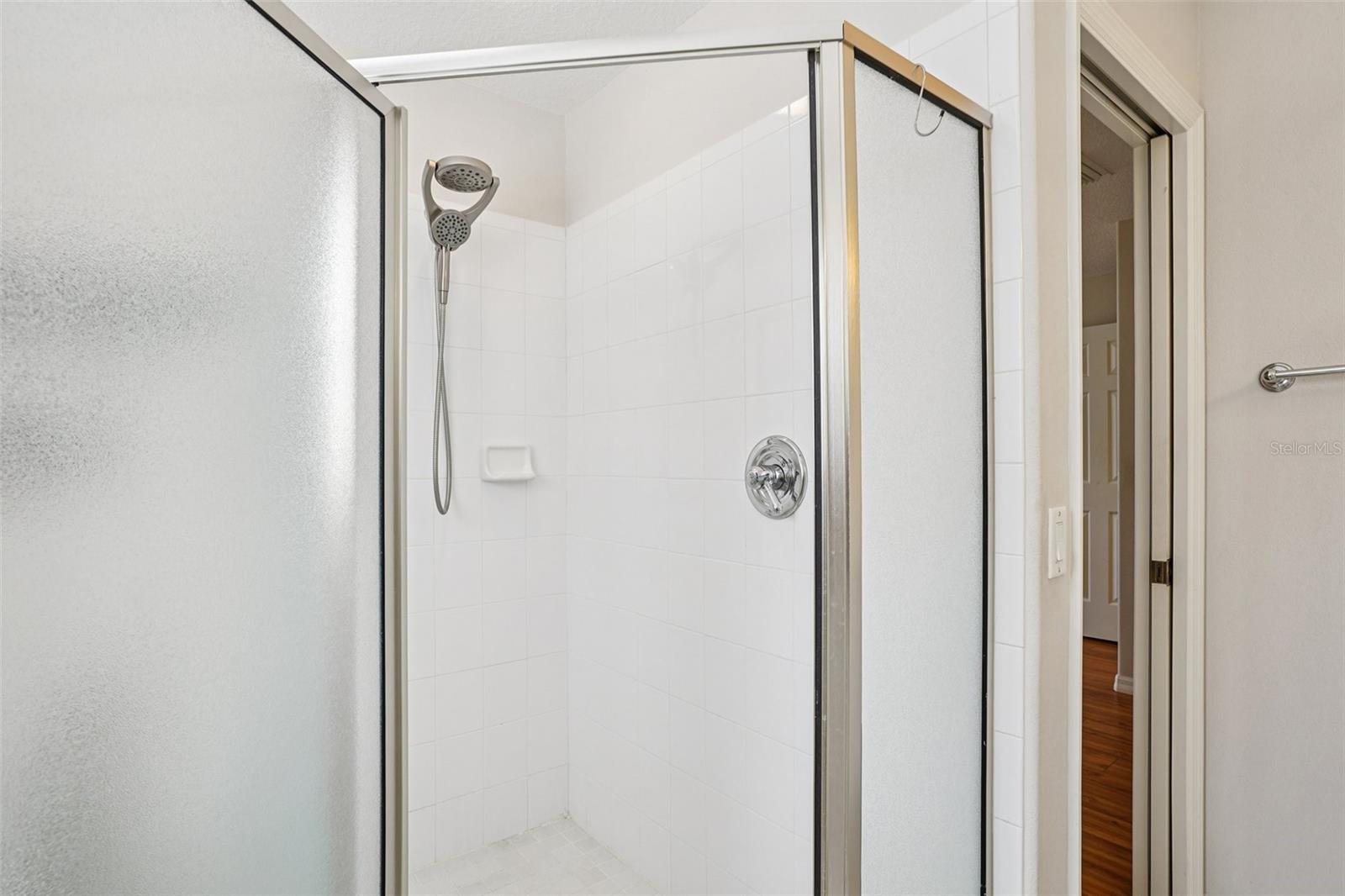 Image 21 of 54 For 1542 Wyatt Avenue