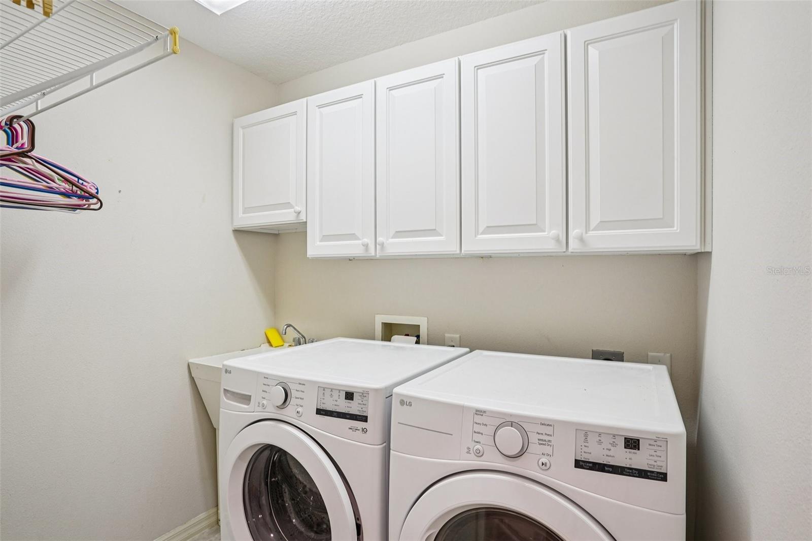 Image 23 of 54 For 1542 Wyatt Avenue