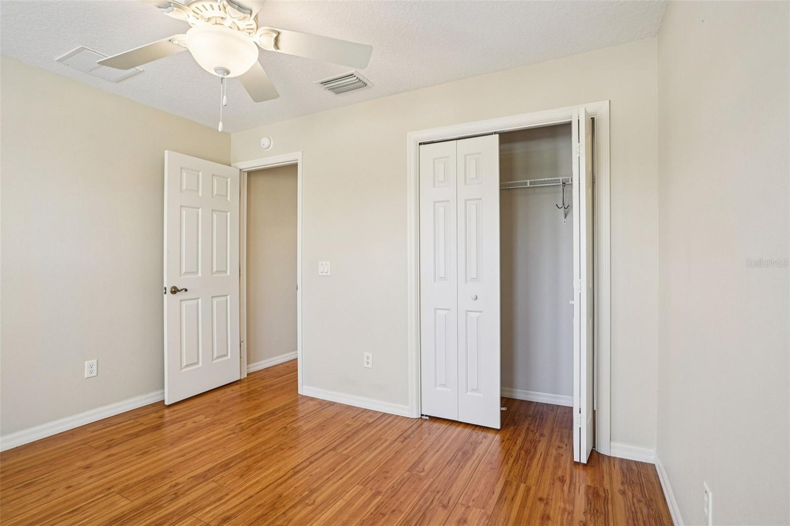 Image 25 of 54 For 1542 Wyatt Avenue