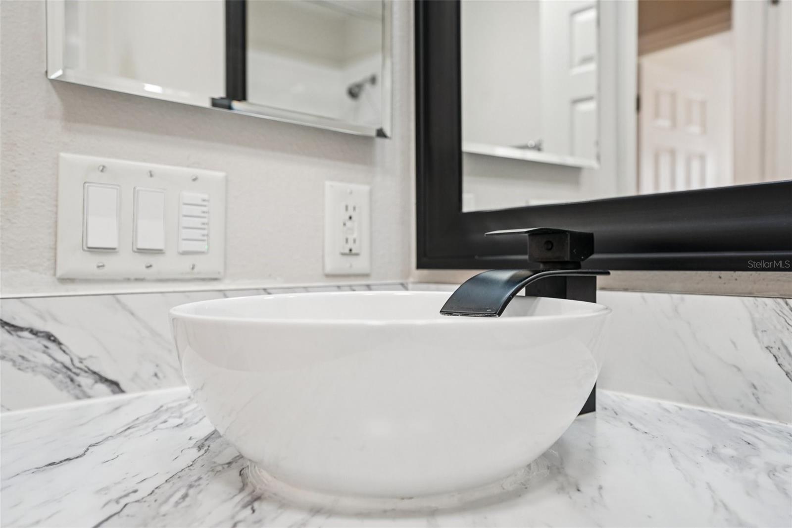 Image 27 of 54 For 1542 Wyatt Avenue