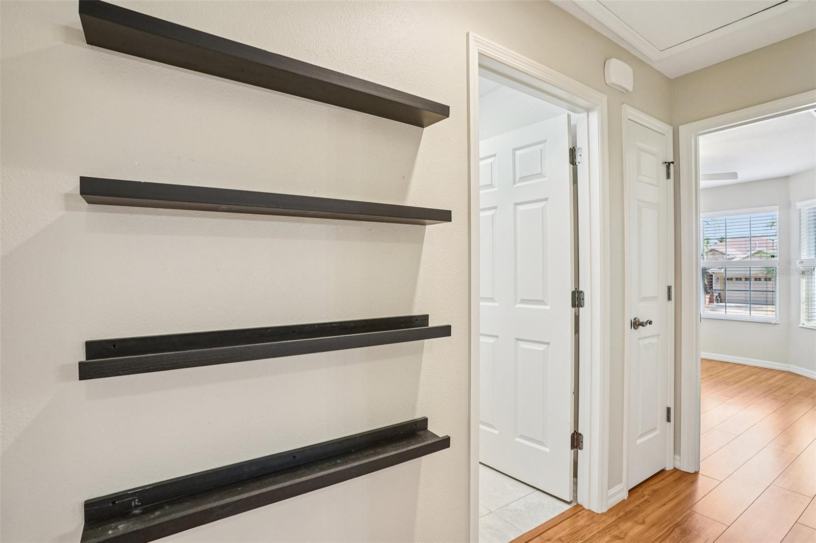 Image 28 of 54 For 1542 Wyatt Avenue