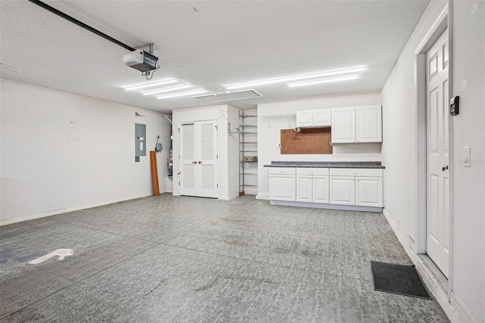 Image 34 of 54 For 1542 Wyatt Avenue