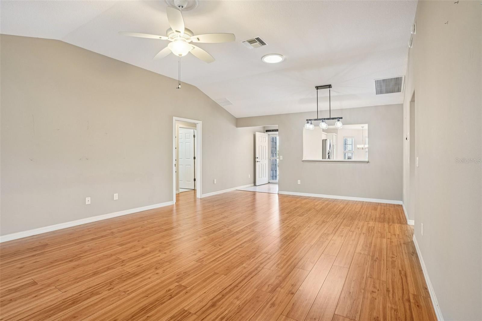 Image 8 of 54 For 1542 Wyatt Avenue