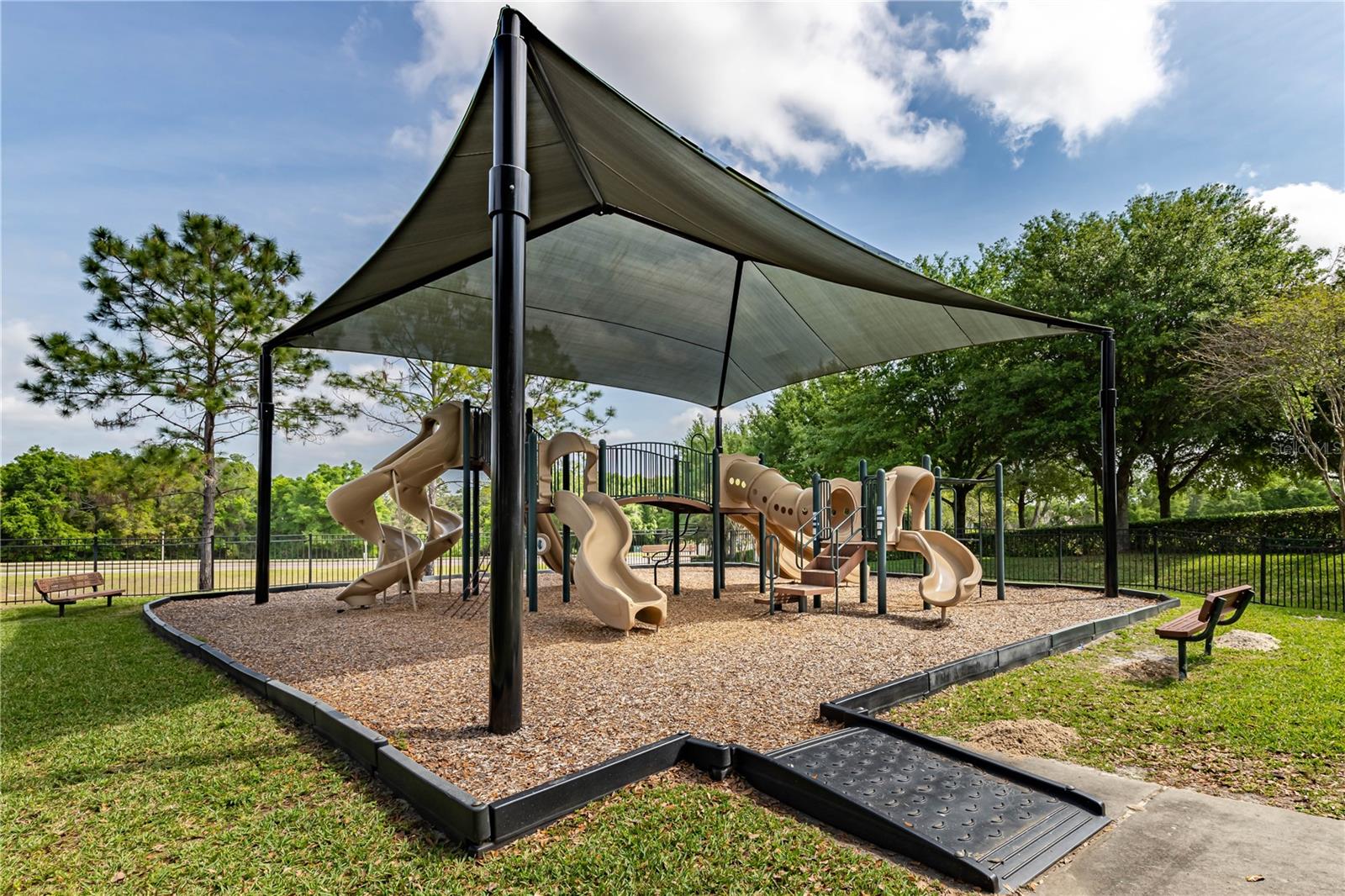 Image 44 of 56 For 6001 Spring Creek Court