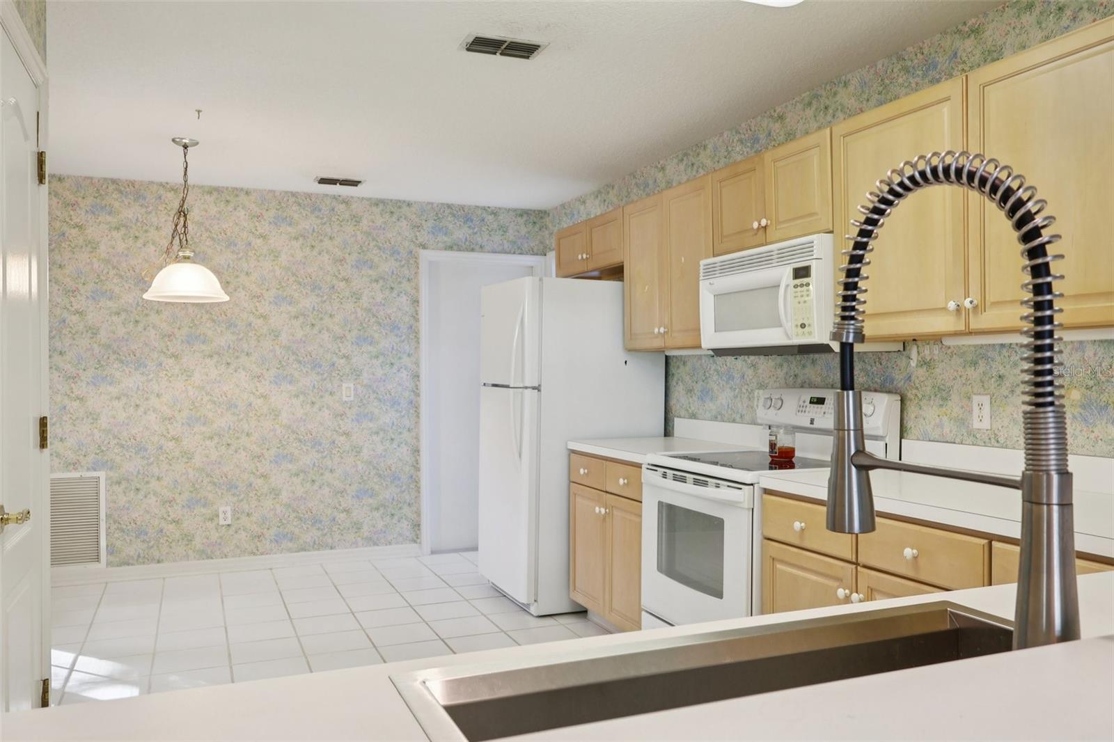 Image 7 of 56 For 6001 Spring Creek Court