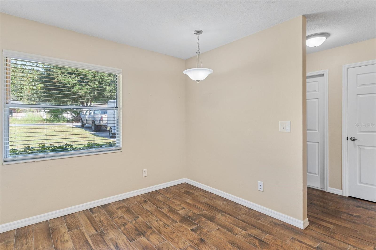 Image 15 of 35 For 2320 Centennial Boulevard