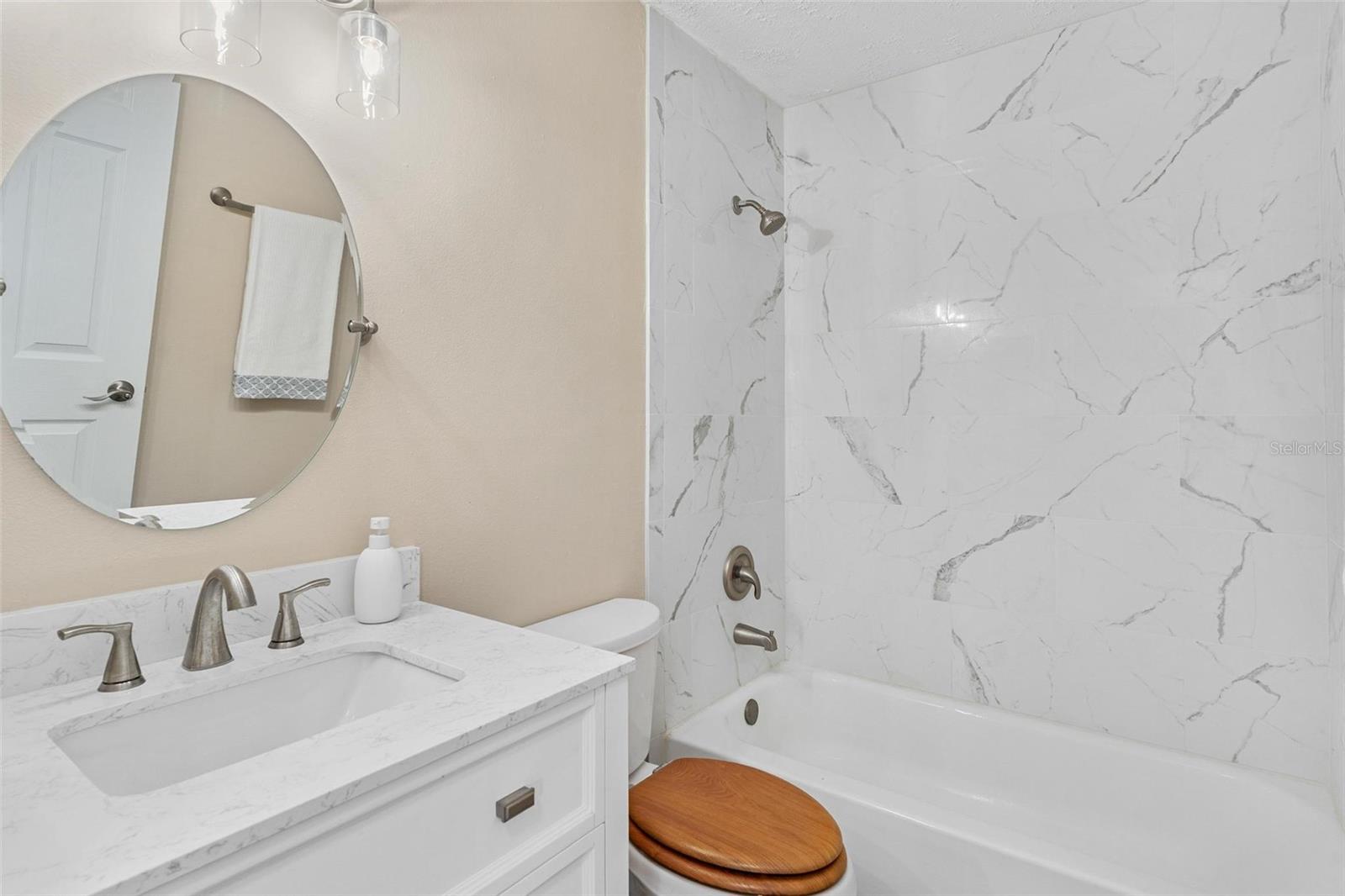 Image 17 of 35 For 2320 Centennial Boulevard