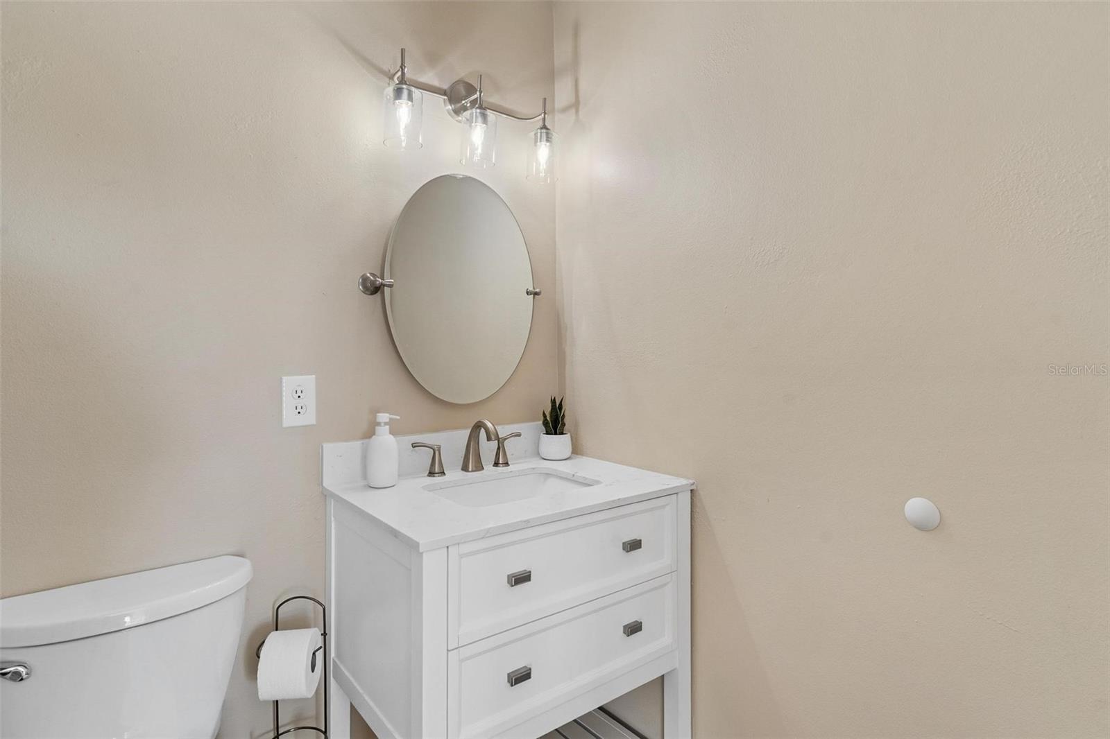 Image 22 of 35 For 2320 Centennial Boulevard