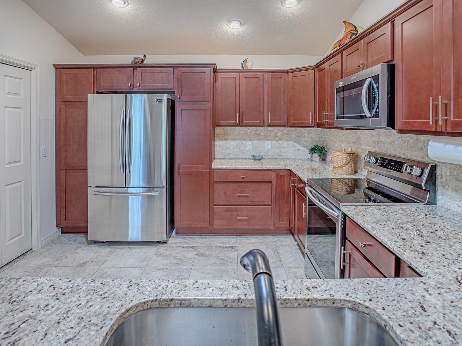 Image 11 of 31 For 1222 Dustin Drive