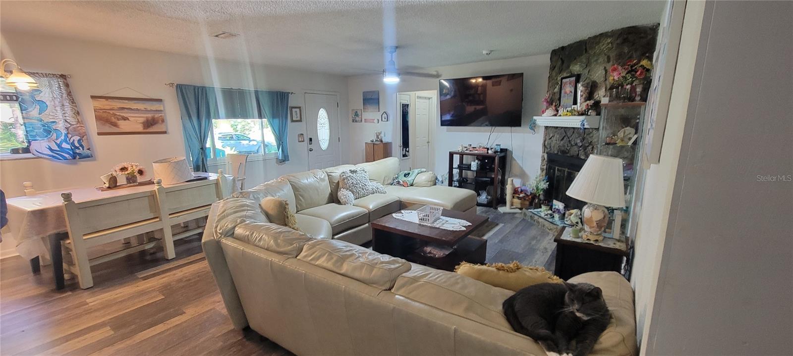 Image 11 of 29 For 6046 Loring Lane