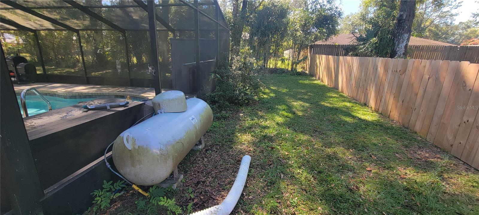 Image 23 of 29 For 6046 Loring Lane