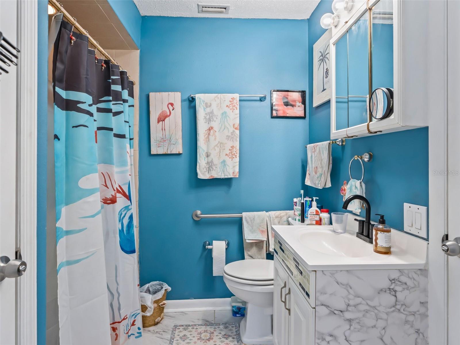 Image 32 of 48 For 6046 Loring Lane