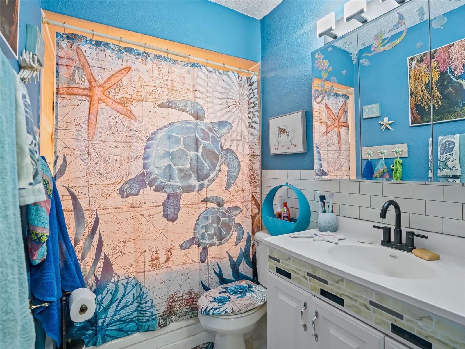 Image 36 of 48 For 6046 Loring Lane