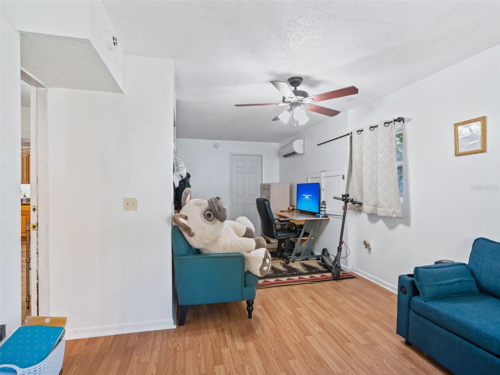 Image 40 of 48 For 6046 Loring Lane