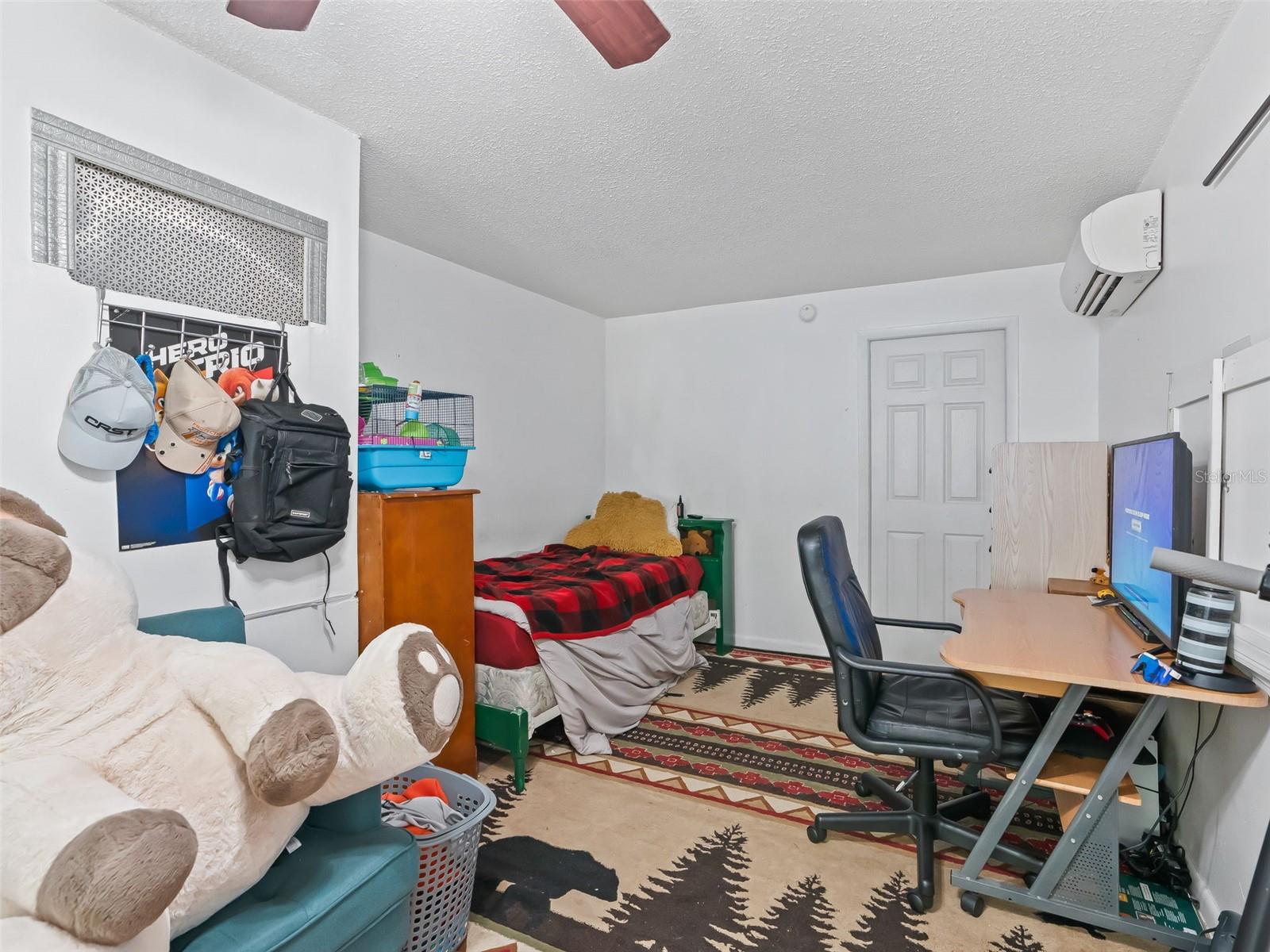 Image 41 of 48 For 6046 Loring Lane