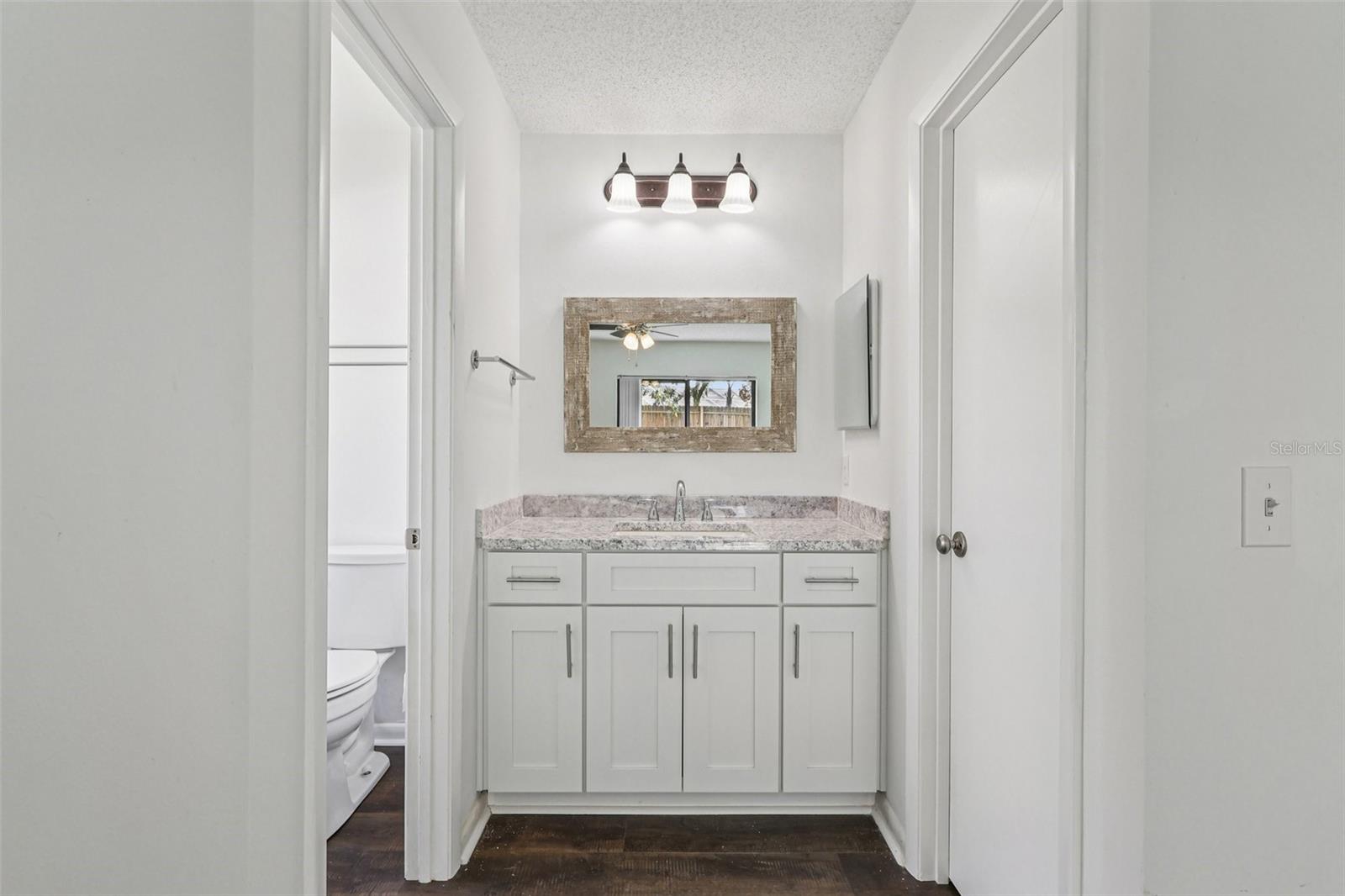 Image 25 of 30 For 212 Eastridge Drive