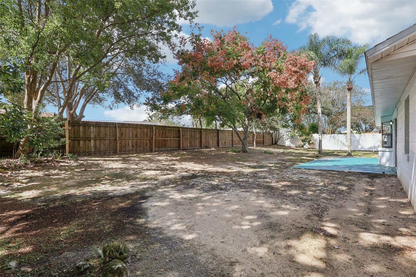 Image 28 of 30 For 212 Eastridge Drive