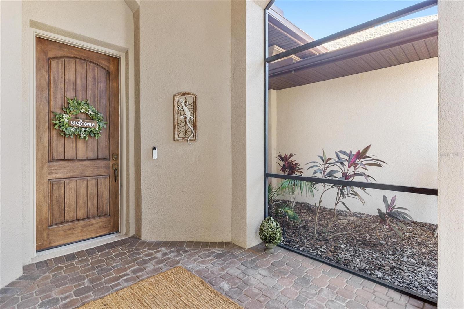 Image 12 of 58 For 38633 Lakeview Walk