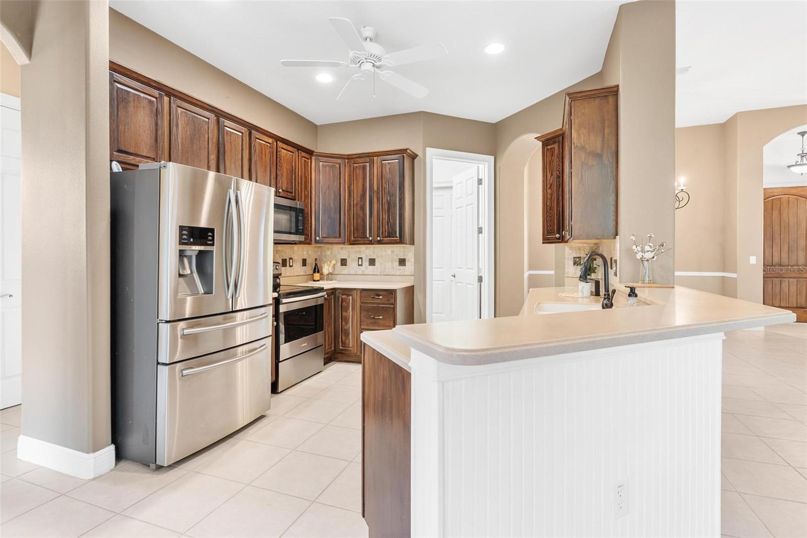 Image 20 of 58 For 38633 Lakeview Walk