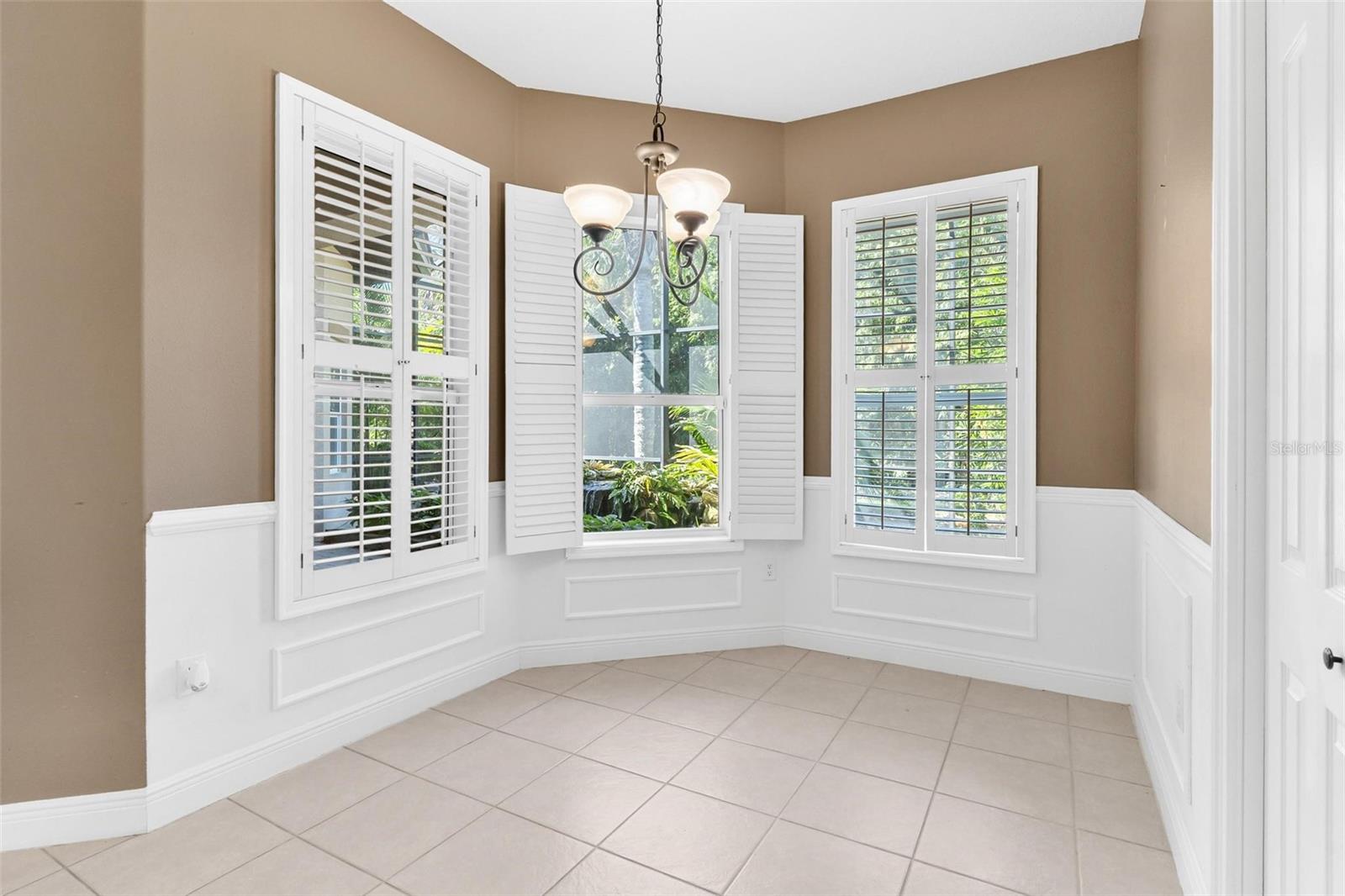 Image 25 of 58 For 38633 Lakeview Walk