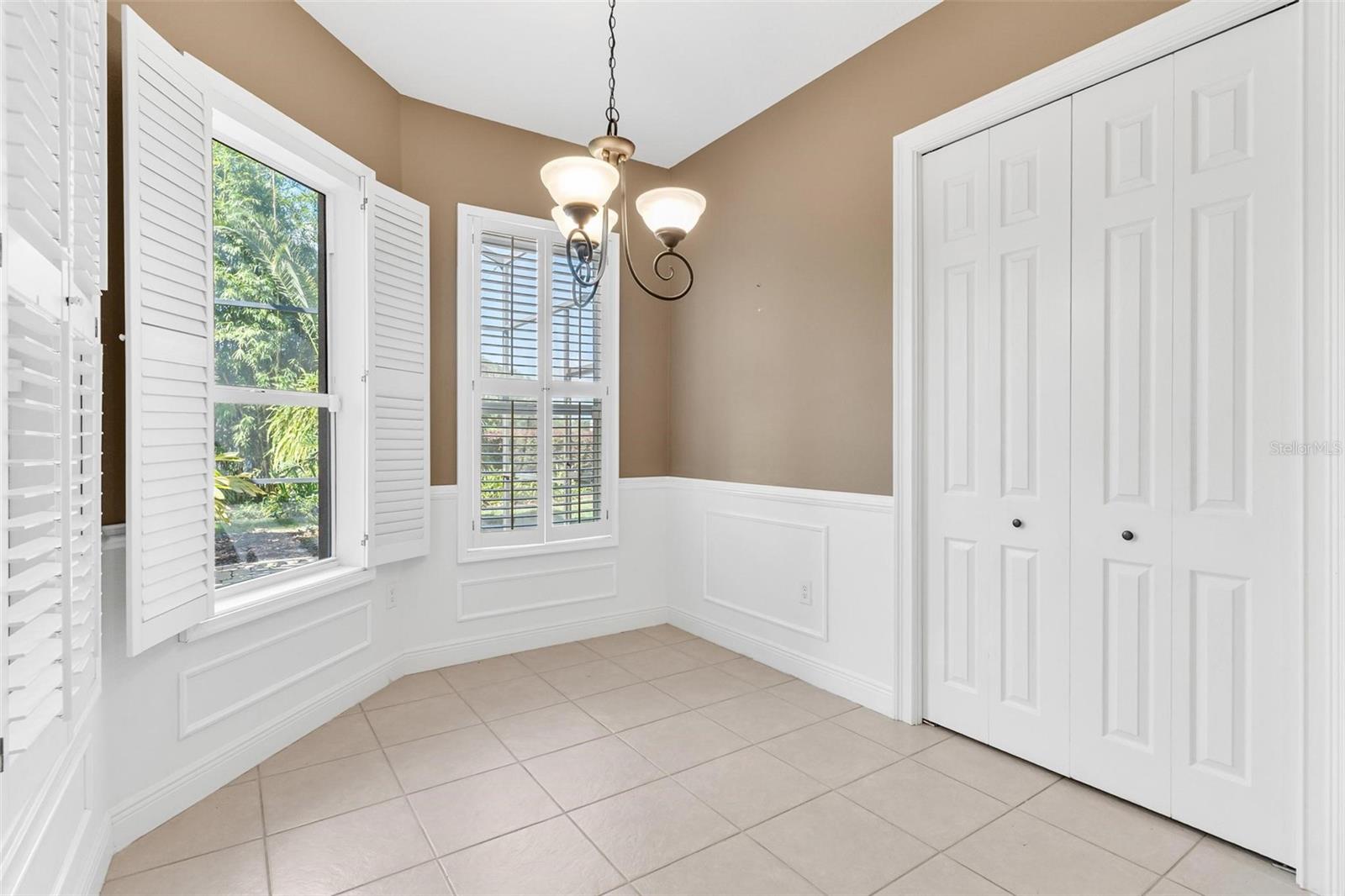 Image 26 of 58 For 38633 Lakeview Walk